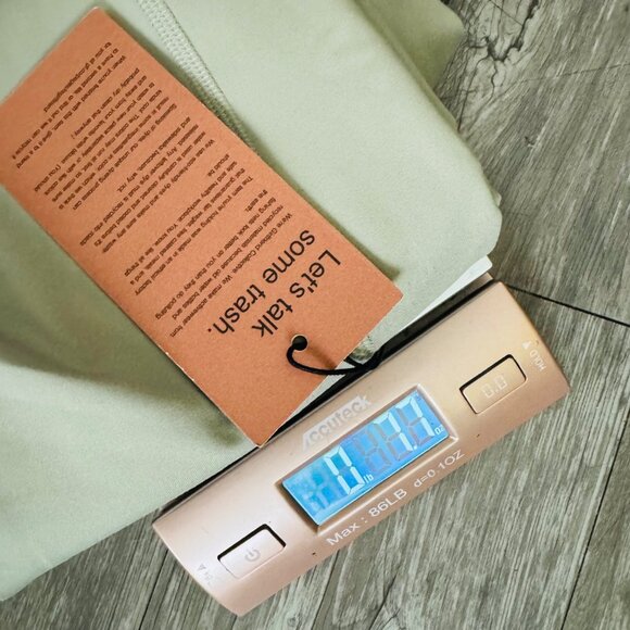 Girlfriend Collective compressive legging sz small olive green full leg pockets - Picture 12 of 12